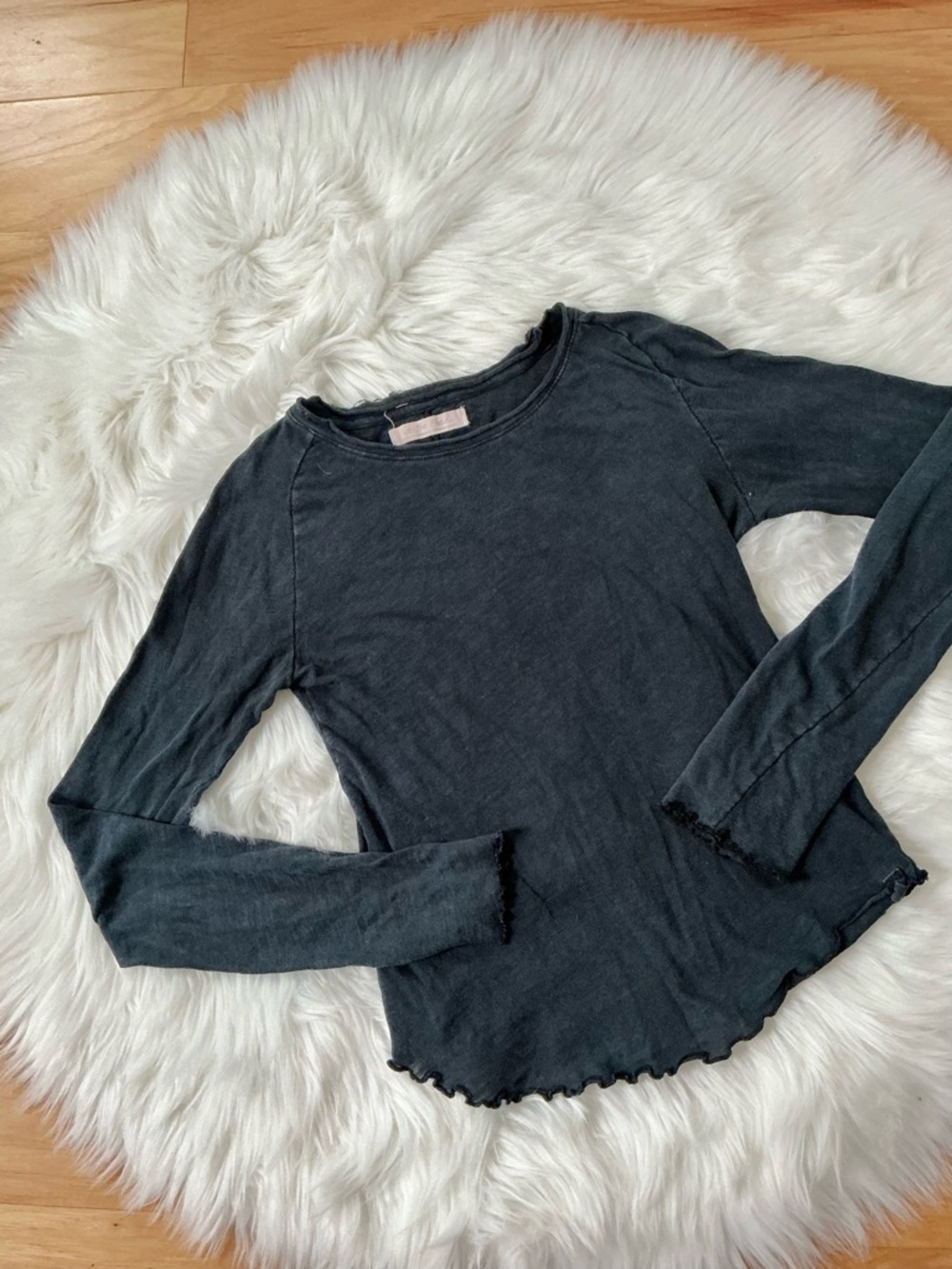 Free Long Sleeve Lettuce Edge Tee Size Small